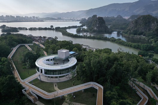Yanqian Trail / VCD Lab