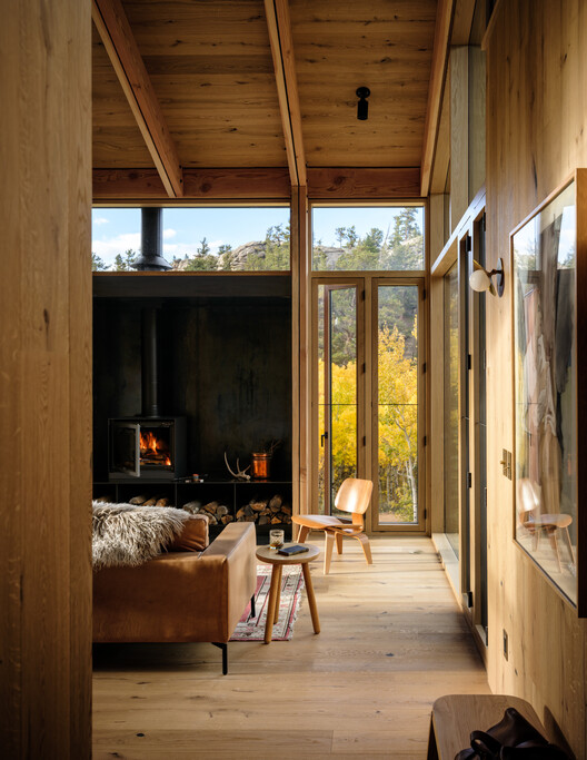 Camp Meeker Cabin / Renée del Gaudio Architecture - Interior Photography, Living Room, Wood, Table, Chair, Beam