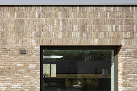 When Façades Become Habitats: Architecture Making Room for Other Species - Image 21 of 26