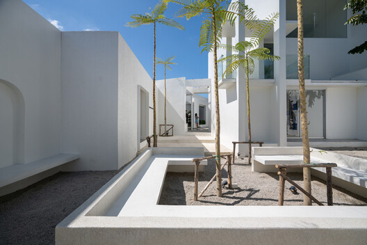 On cloud9 hdy  cafe / Sitti architects and design - Exterior Photography, Concrete
