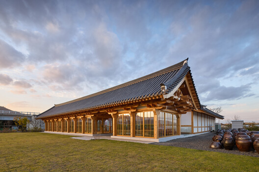 House for Rejuvenation / JK-AR House for Rejuvenation / JK-AR - Image 5 of 26