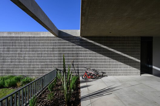 Gabion House / AR Arquitectos Gabion House / AR Arquitectos - Image 4 of 23