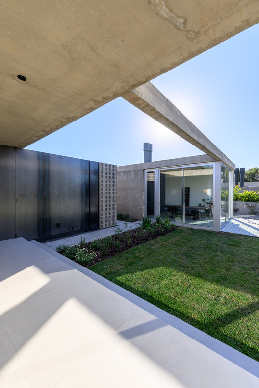 Gabion House / AR Arquitectos Gabion House / AR Arquitectos - Image 11 of 23