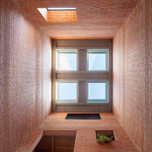 How Passive Design Strategies Shape Thermal Performance How Passive Design Strategies Shape Thermal Performance - Image 10 of 22