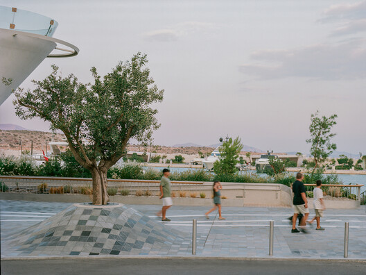 Stitching the Waterfront: How Marinas Are Reconnecting Cities to the Water - Image 13 of 24