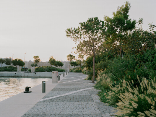 Stitching the Waterfront: How Marinas Are Reconnecting Cities to the Water - Image 11 of 24