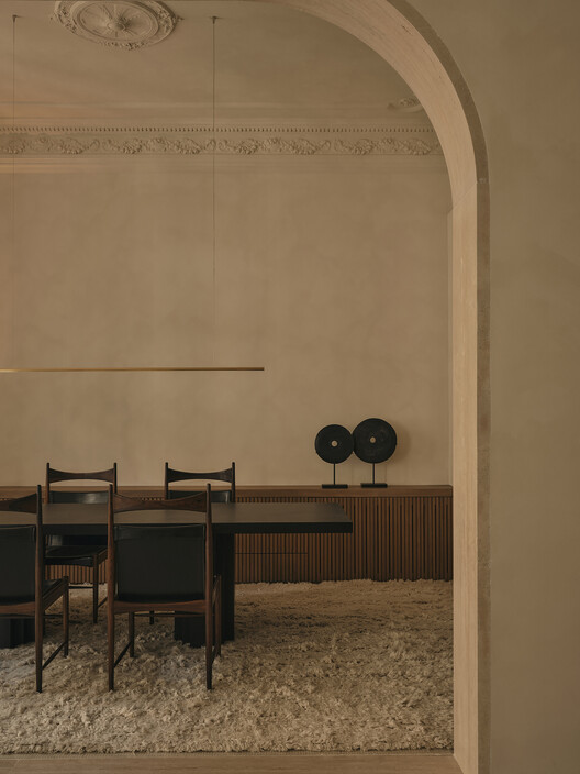 GE Apartment / Balzar Arquitectos GE Apartment / Balzar Arquitectos - Interior Photography, Wood, Lighting, Arch, Chair