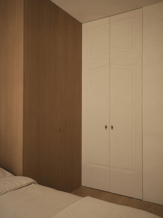 GE Apartment / Balzar Arquitectos GE Apartment / Balzar Arquitectos - Interior Photography, Bedroom, Wood, Door, Closet