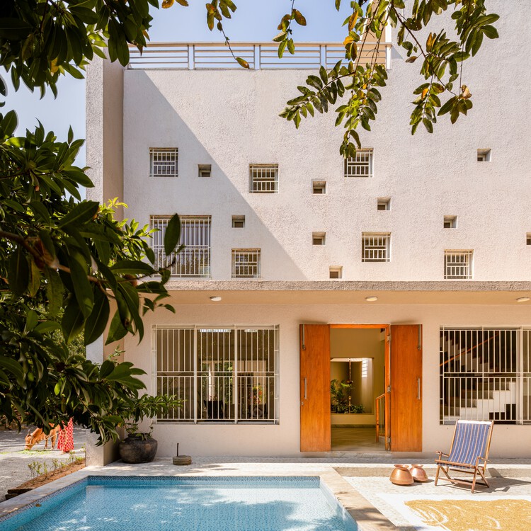Parnasambhar / N. B. Architects - Exterior Photography, Houses, Courtyard, Door, Balcony