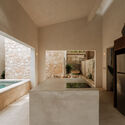 Casa Meridiano 48 / Moro Taller de Arquitectura + Veinte Diezz Arquitectos + Taller Omar Almaguer - Casas