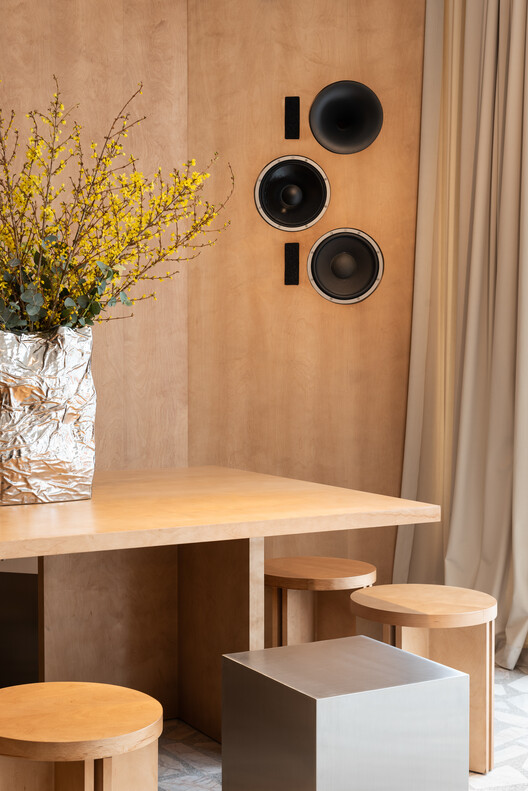 ukyo X Café / Maria Schunn - Interior Photography, Wood