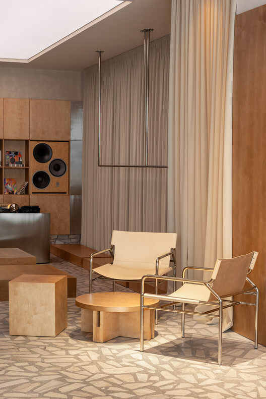 ukyo X Café / Maria Schunn - Interior Photography, Wood, Chair, Lighting, Table