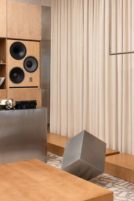 ukyo X Café / Maria Schunn - Interior Photography, Wood