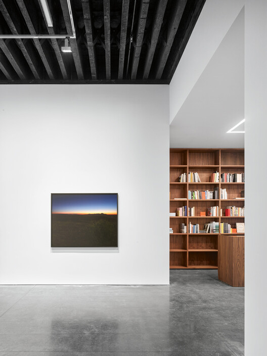 Marian Goodman Gallery New York / studioMDA Marian Goodman Gallery New York / studioMDA - Interior Photography, Closet