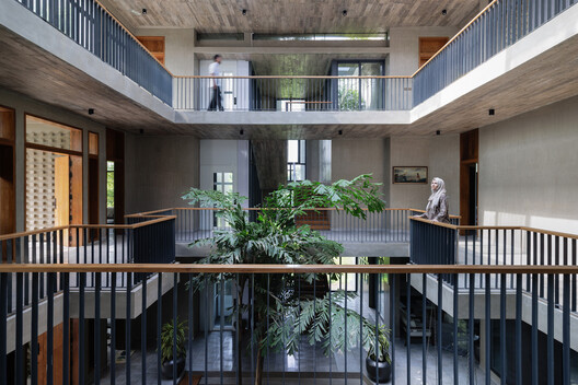 Ara Manor  / Reincarnation - Image 4 of 41