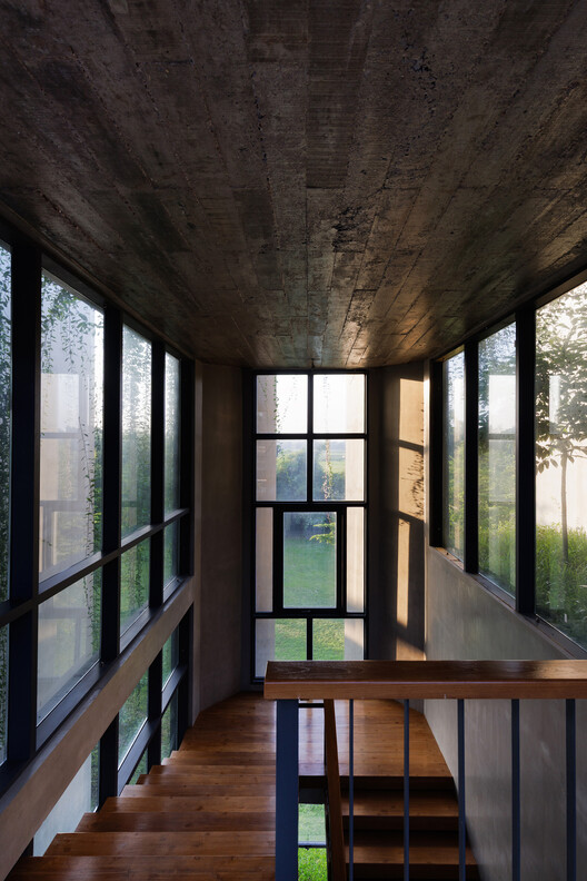 Ara Manor  / Reincarnation - Interior Photography, Wood, Glass