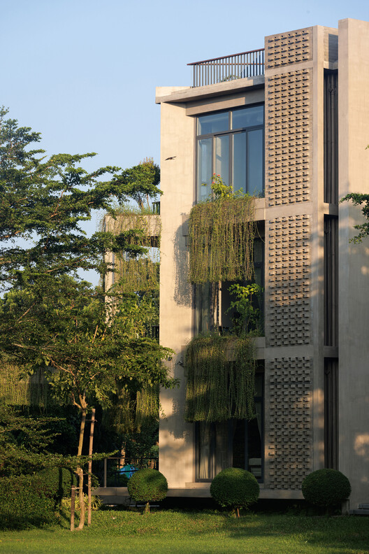 Ara Manor  / Reincarnation - Exterior Photography