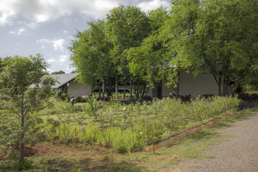 555 Sunshine Farmshop / SO 555 Sunshine Farmshop / SO - Exterior Photography, Garden