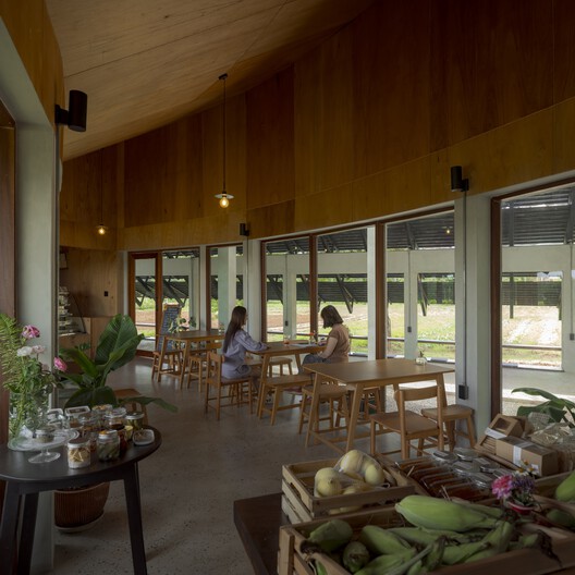555 Sunshine Farmshop / SO 555 Sunshine Farmshop / SO - Interior Photography, Dining room, Wood, Chair