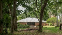 Villa E / Vásquez & López Arquitectos