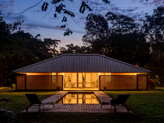 Villa E / Vásquez & López Arquitectos Villa E / Vásquez & López Arquitectos - Image 16 of 25