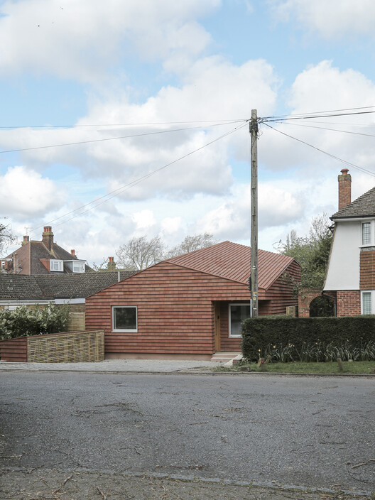 The Bridle Path  / Ampuero Yutronic - Exterior Photography, Brick