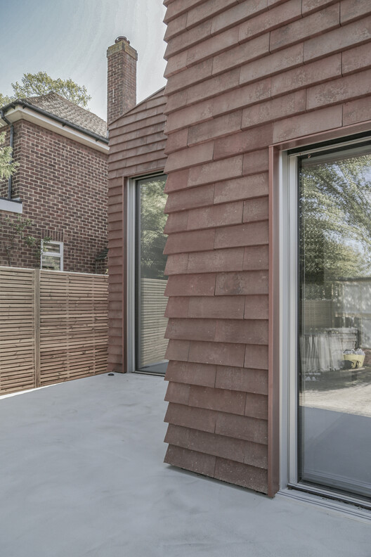 The Bridle Path  / Ampuero Yutronic - Interior Photography, Brick, Wood