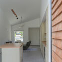 The Bridle Path  / Ampuero Yutronic - Fotografía interior, Casas, Cocina, Sillas
