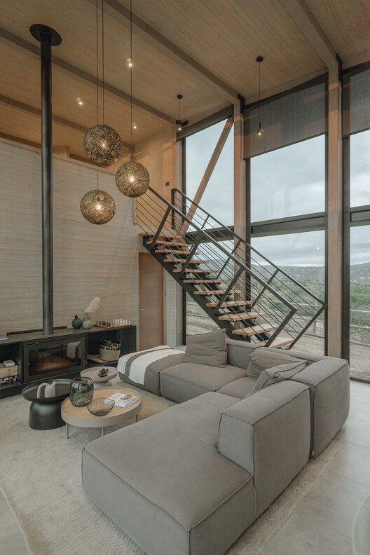 DM Tunquén House / Loft 7 DM Tunquén House / Loft 7 - Interior Photography, Living Room, Wood, Sofa, Lighting, Chair