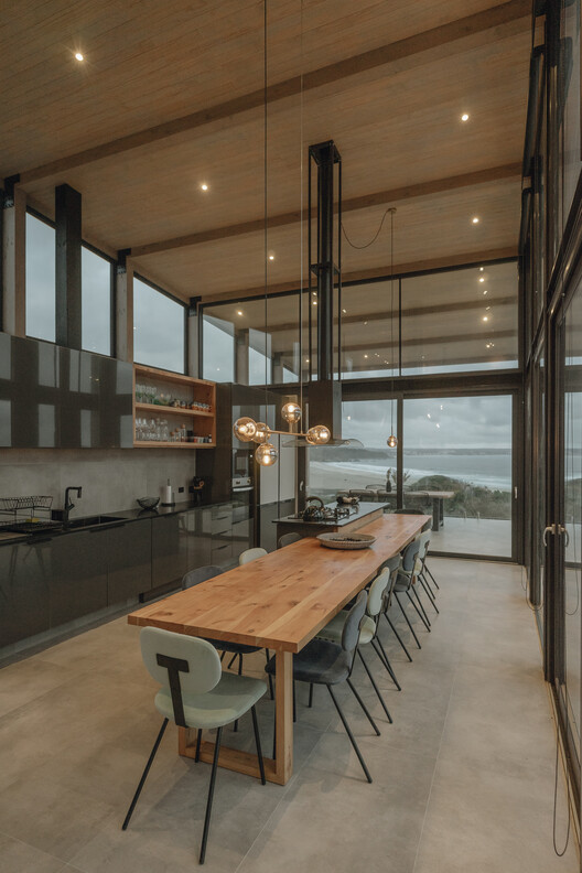 DM Tunquén House / Loft 7 DM Tunquén House / Loft 7 - Interior Photography, Kitchen, Wood, Lighting, Glass, Chair, Beam