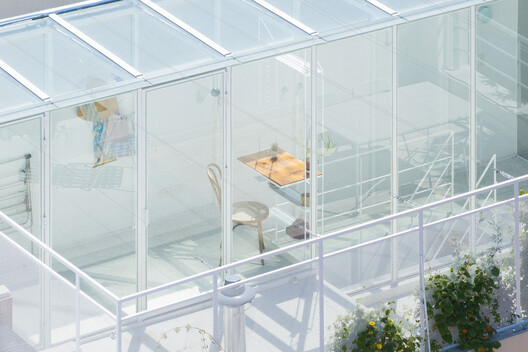 House in a Former Factory, Renovation and Extension / Morsa Taller + Pablo Giterman - Exterior Photography, Glass, Balcony