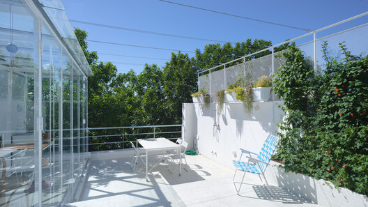House in a Former Factory, Renovation and Extension / Morsa Taller + Pablo Giterman - Exterior Photography, Balcony, Glass, Chair, Handrail