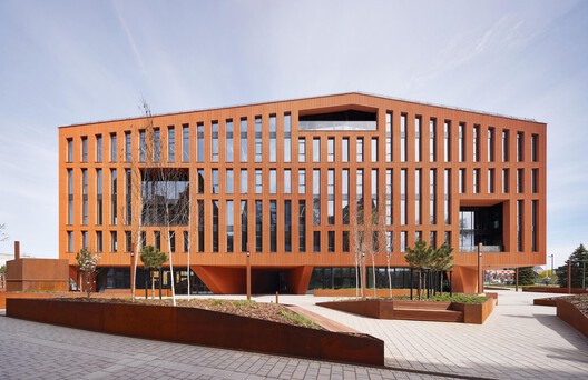 HANZA, Business Centre / AEXN Architects - Image 1 of 11