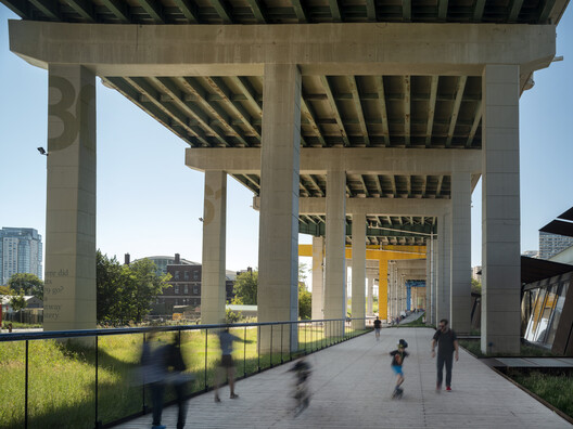Toronto Architecture City Guide: 30 Modern and Contemporary Landmarks in Canada's Largest City - Image 39 of 43