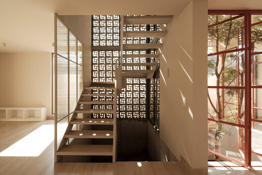 SM House / ALMACÉN de Arquitectura - Image 8 of 22