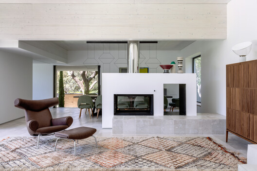 AF Project / Ábaton - Fotografía interior, Sala de estar, Madera, Iluminación, Sillas