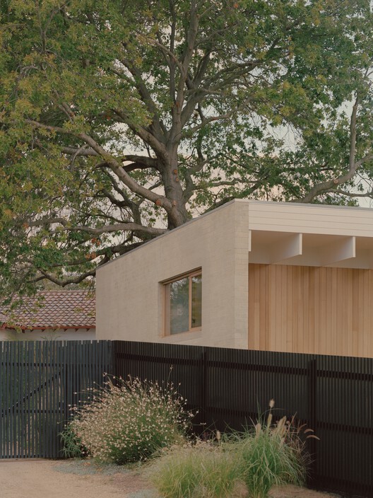 Mount Martha House / Victoria Merrett Architects Mount Martha House / Victoria Merrett Architects - Exterior Photography, Wood, Concrete