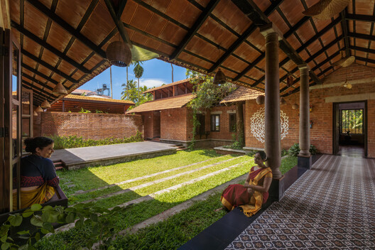 Śhālā Twam Community Hub / Bhoomija Creations Śhālā Twam Community Hub / Bhoomija Creations - Interior Photography, Courtyard