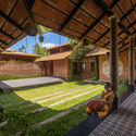 Śhālā Twam Community Hub / Bhoomija Creations - Interior Photography, Community , Courtyard, Beam