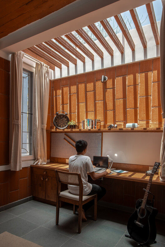 Nalme House / Wright Inspires Nalme House / Wright Inspires - Interior Photography, Wood, Chair