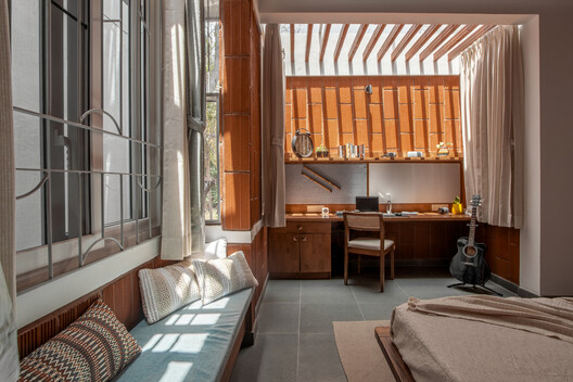 Nalme House / Wright Inspires Nalme House / Wright Inspires - Interior Photography, Wood, Chair