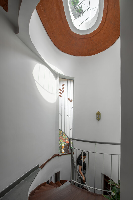 Nalme House / Wright Inspires Nalme House / Wright Inspires - Interior Photography, Stairs, Glass, Handrail