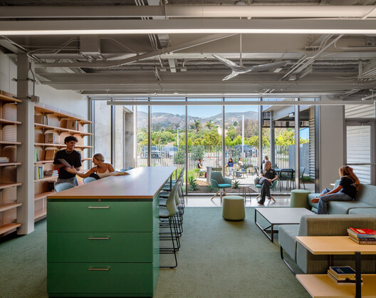 Malibu High School / KoningEizenberg Architecture Malibu High School / KoningEizenberg Architecture - Interior Photography, Kitchen, Table, Chair