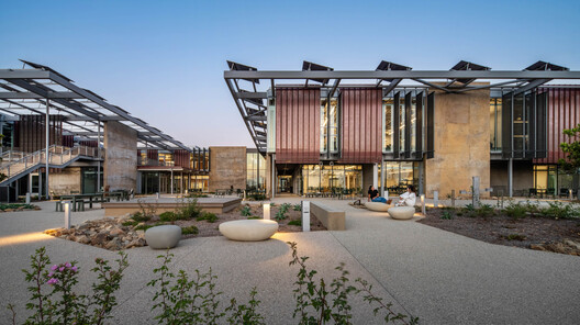 Malibu High School / KoningEizenberg Architecture Malibu High School / KoningEizenberg Architecture - Exterior Photography