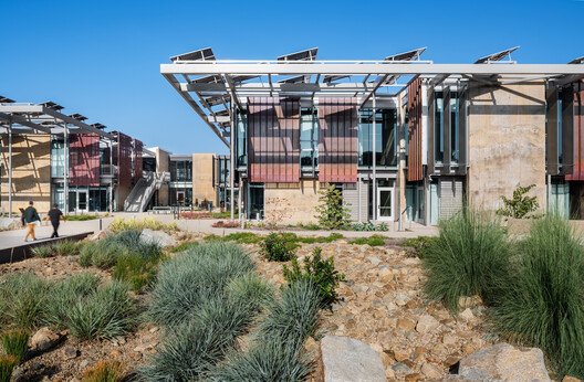 Malibu High School / KoningEizenberg Architecture Malibu High School / KoningEizenberg Architecture - Image 13 of 25
