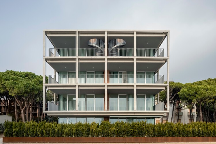 G-Beach Residence / B+D+M Architetti - Exterior Photography, Residential Architecture, Balcony