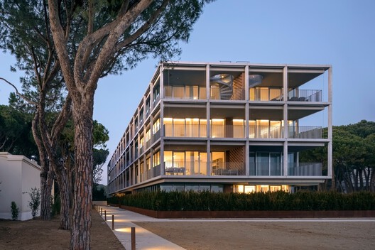 G-Beach Residence / B+D+M Architetti G-Beach Residence / B+D+M Architetti - Exterior Photography, Balcony