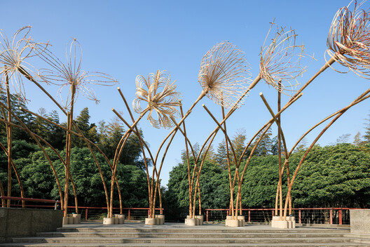 Bent by Spring / HCCH Studio - Exterior Photography