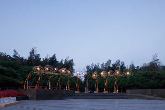 Bent by Spring / HCCH Studio - Image 27 of 27