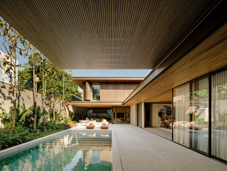Casa Lego / Fernanda Marques Arquitetos Associados - Casas